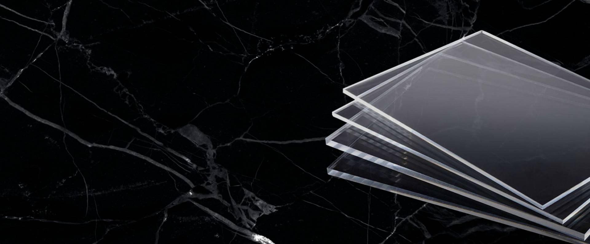 Высокая прочность и отсутствие зеленоватого оттенка делает изделие максимально прозрачным и не искажает цвета.